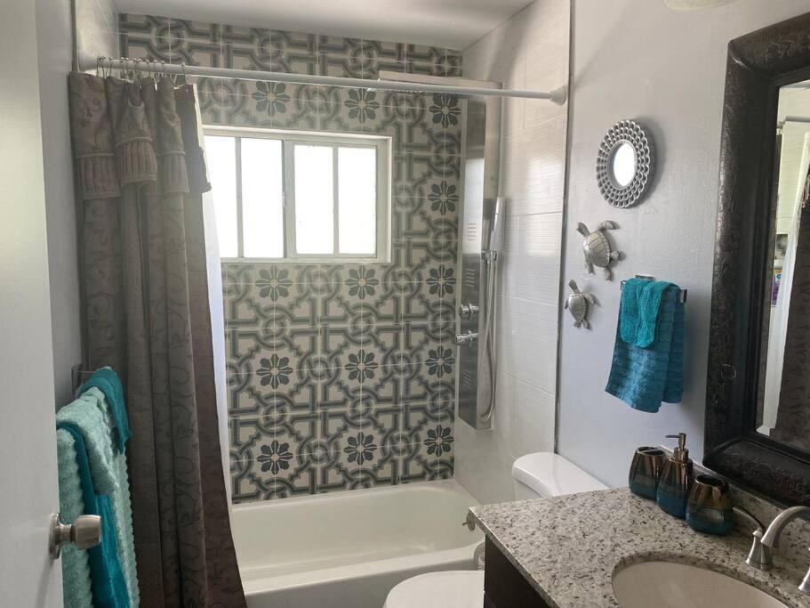 Private Townhouse With Courtyard And Covered Patio West Palm Beach Eksteriør billede