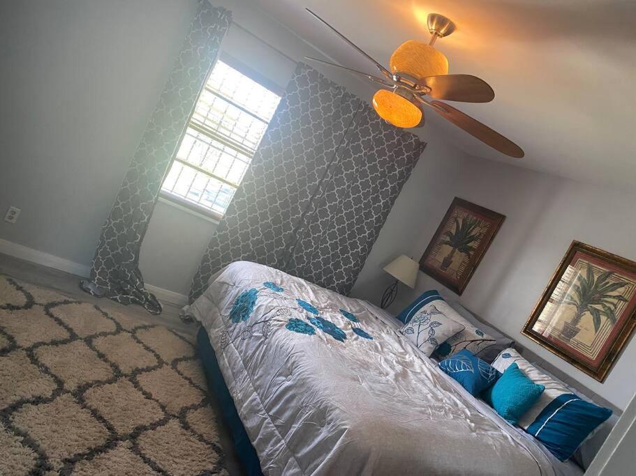 Private Townhouse With Courtyard And Covered Patio West Palm Beach Eksteriør billede