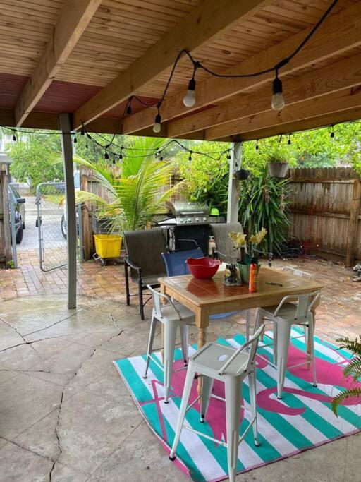 Private Townhouse With Courtyard And Covered Patio West Palm Beach Eksteriør billede