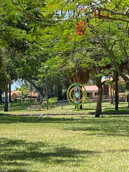 Private Townhouse With Courtyard And Covered Patio West Palm Beach Eksteriør billede